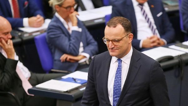 AfD zieht auch bei Infratest mit Union gleich