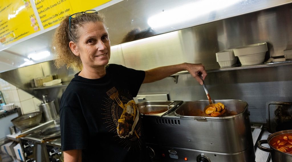 Nicht Berlin! Duisburg will Geburtsort der Currywurst sein