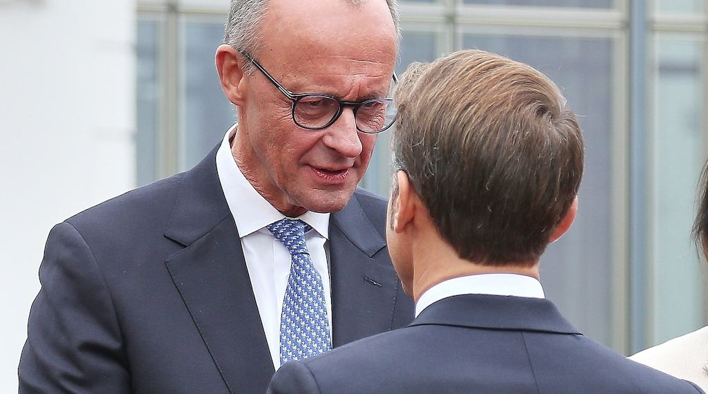 Bundesregierung zweifelt nicht an Stabilität in Frankreich