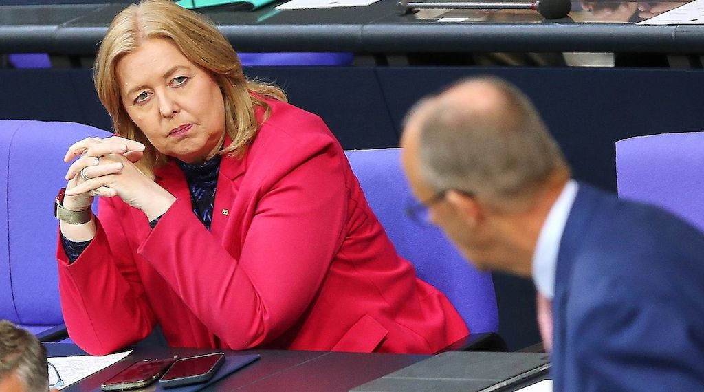 Kabinett beschließt am Mittwoch höhere Beiträge für Gutverdiener
