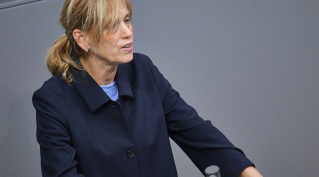 Prien drängt auf härtere Gesetze gegen Antisemitismus
