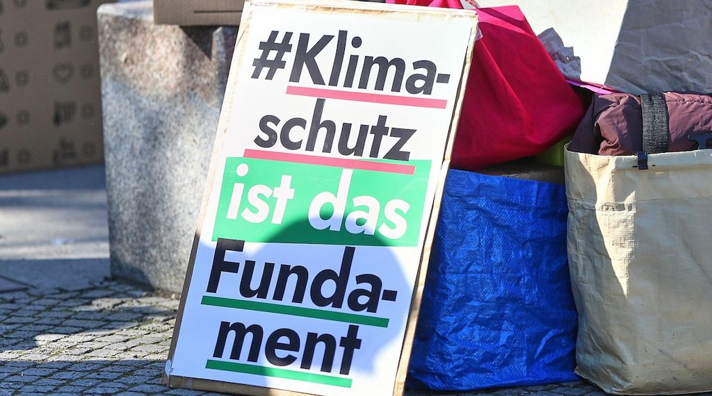 "Fridays For Future" warnen vor möglichem Ende des Verbrenner-Aus