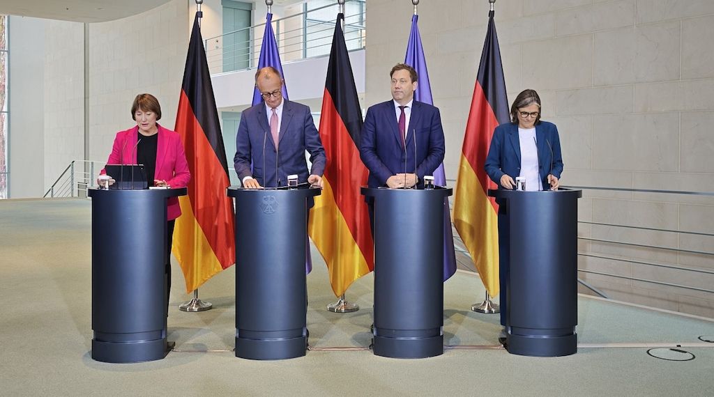 Auto-Gipfel: Merz will Autos mit CO2-Ausstoß auch nach 2035 zulassen