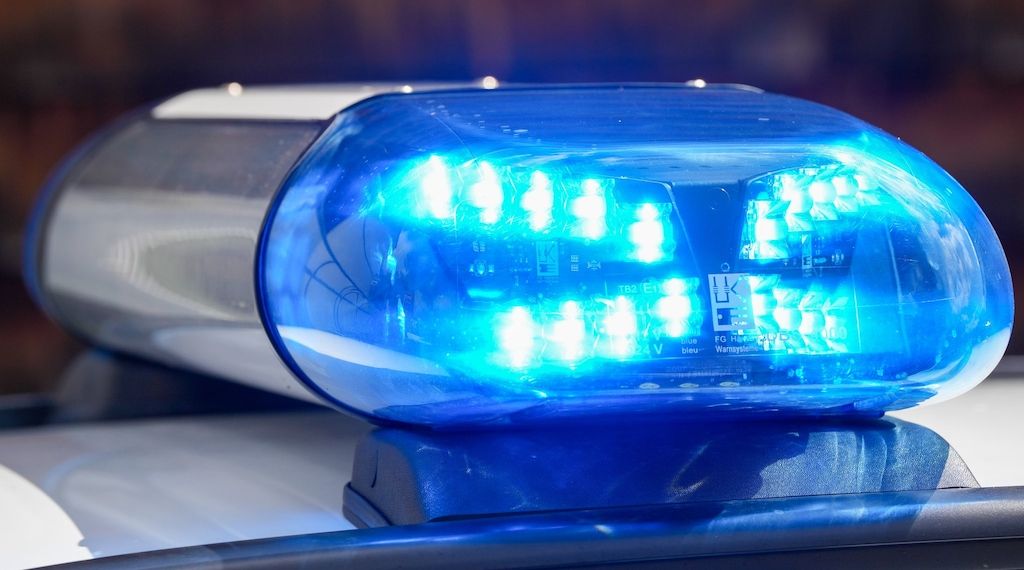 Streit eskaliert in Berlin-Pankow - Frau wird auf Parkplatz angefahren