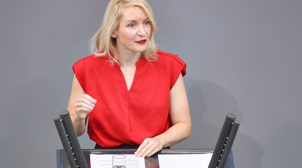 Krankenkassen: Linke will deutlich höhere Beitragsbemessungsgrenze