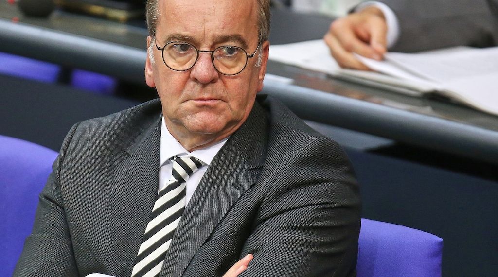 Röttgen kritisiert Pistorius in Wehrpflicht-Debatte scharf
