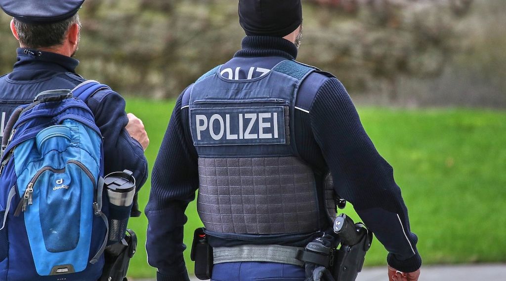 Festnahme nach Diebstahl von Polizei-Rucksack in Hamburg-Rotherbaum