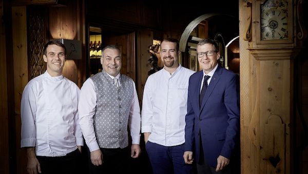 „Poesie in Flaschen“ Weltklasse Weine aus Italien und Frankreich zu Gast  im 5 Sterne SPA Hotel Jagdhof:  „Weintage 2024.10“ vom 18. bis 20. April 2024