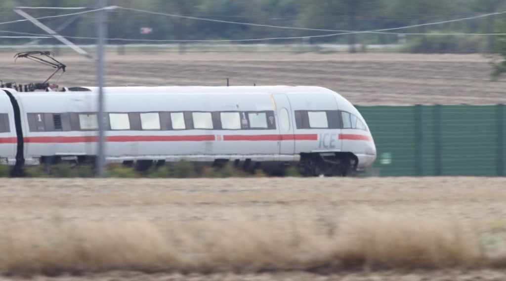 Pünktlichkeit im Bahn-Fernverkehr durch Hitze nur noch 35,5 Prozent