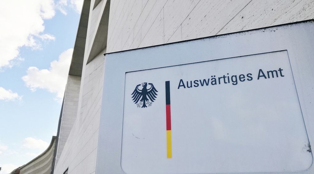 Auswärtiges Amt geht gegen Medienplattform "Red" vor