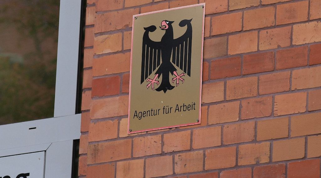 Erwerbstätigkeit stagniert auch im Mai