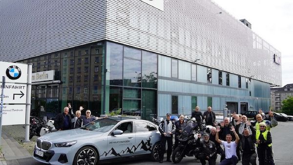 BMW Motorraddays 2024 in Garmisch: Ein Fest für Motorradfahrer und auch Berlin war dabei!
