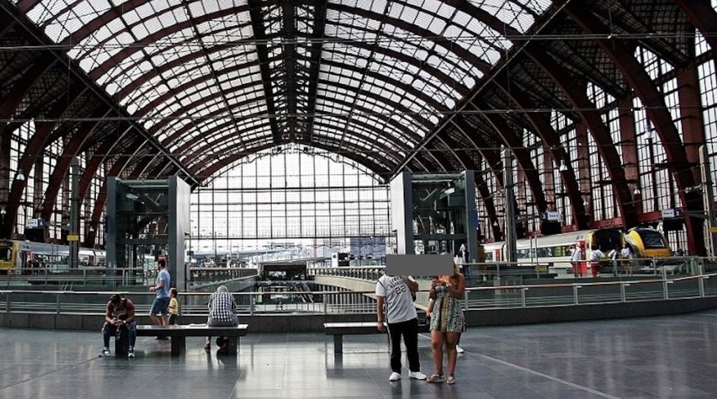 Reisen: Die Vor- und Nachteile des Schienenverkehrs