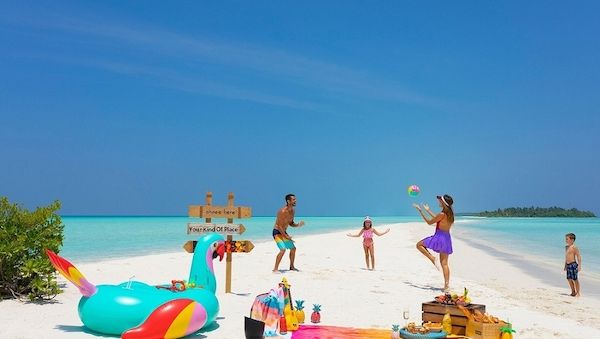 Einfach den Sommer im Paradies verlängern:  Herbstferien im Kandima Maldives