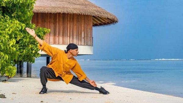 Kung-Fu Master und spiritueller Energieheiler Sifu Aniket im Nova Maldives vom 3. bis 19. Juli 2023