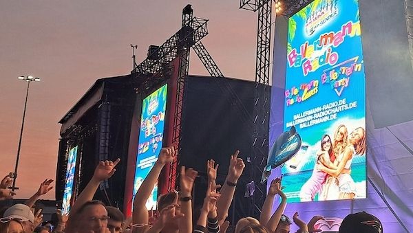 Gute-Laune-Musikmix: Mit Ballermann Radio durch den Tag feiern