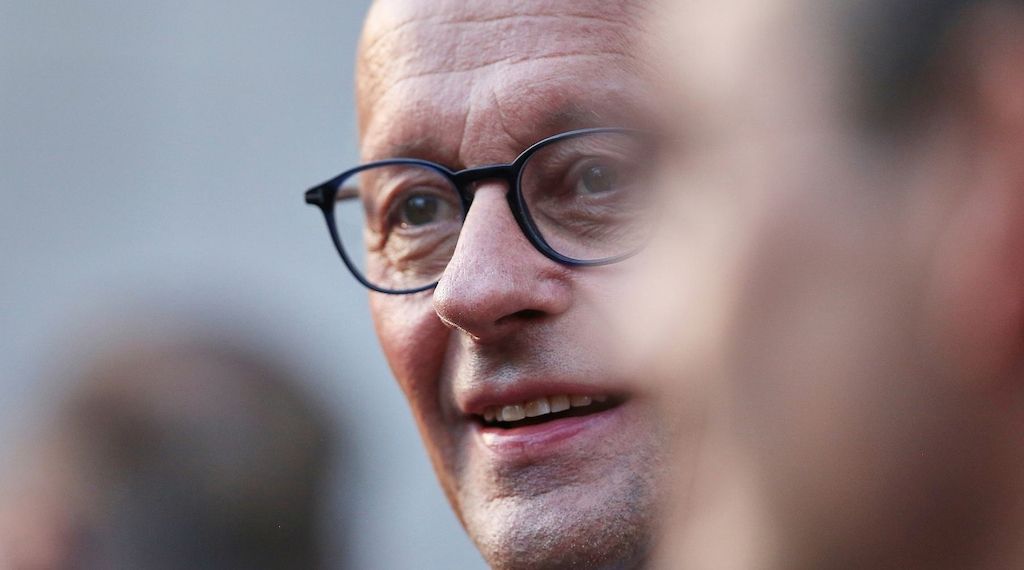 Insa: Union verkürzt Abstand zur AfD leicht
