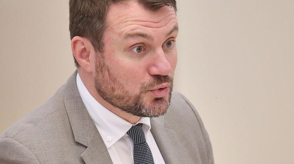 Brandenburgs Wirtschaftsminister begleitet Zoll-Einsatz gegen Schwarzarbeit