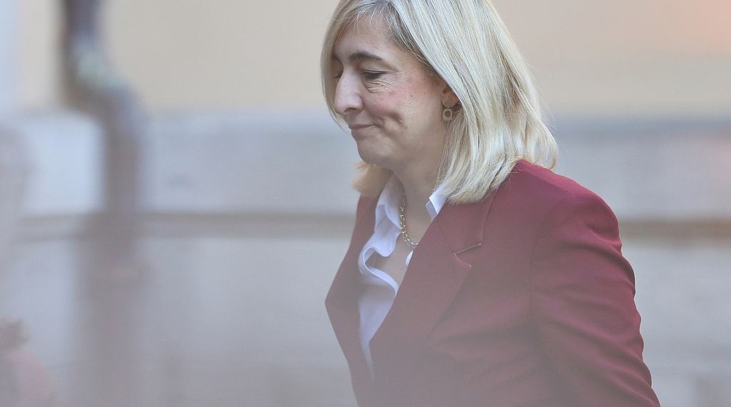 Warken verspricht stabilen Pflegebeitrag
