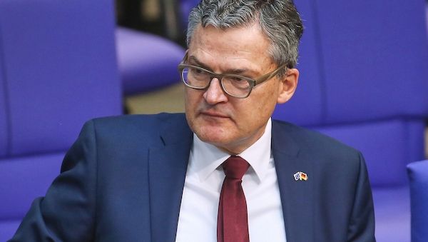 Kiesewetter fordert mehr Demut Deutschlands im Fall Nord Stream