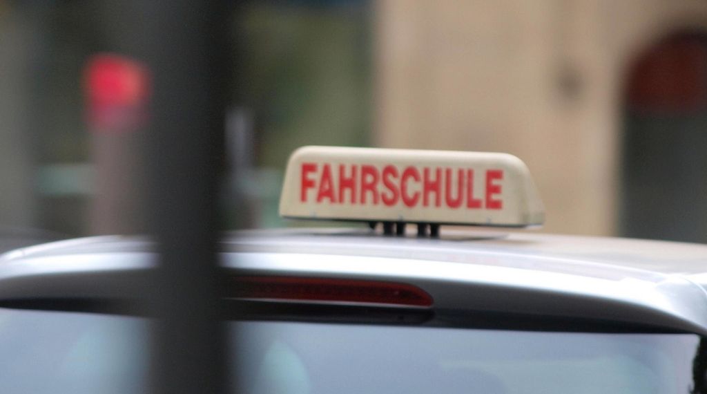 FDP Brandenburg fordert staatliche Förderung für Führerschein
