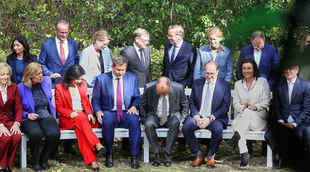 Führungsspitzen stellen Bundesregierung schwaches Zeugnis aus