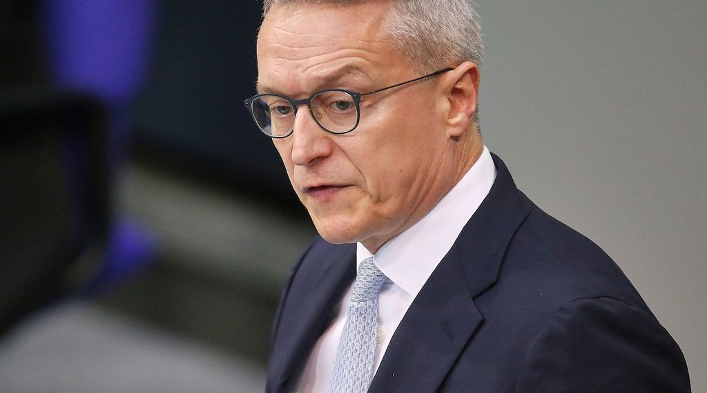 Wildberger nennt Zeitplan für elektronische Fahrzeugzulassung