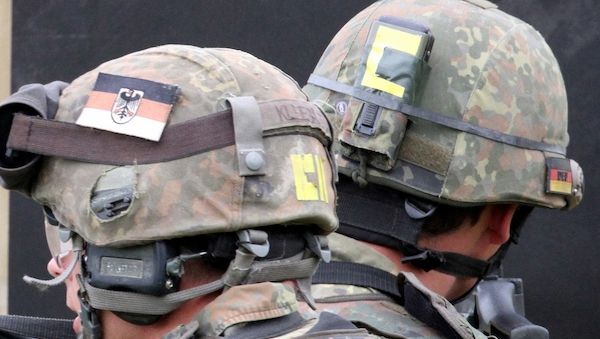 Union besteht auf Wehrdienst-Kompromiss mit Losverfahren