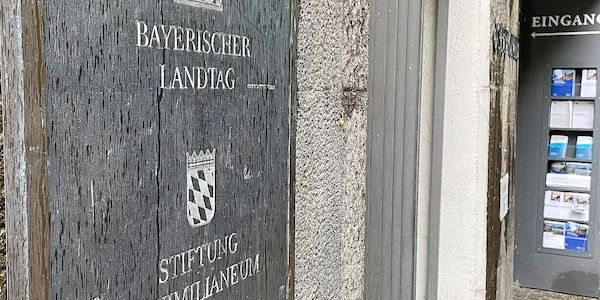 Bayern beschließt Maßnahmenpaket für Bürokratieabbau und stärkere Landesverteidigung