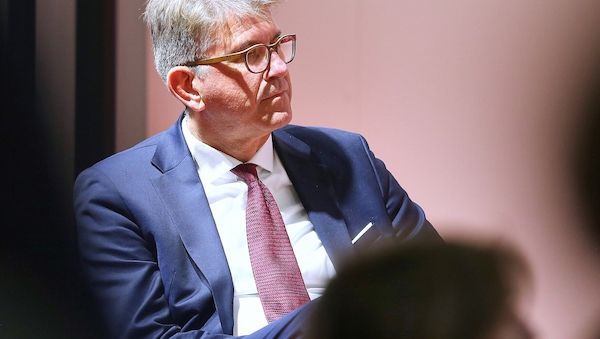 Weimer treibt Plattform-Abgabe voran - Eckpunktepapier geplant