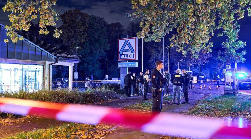 Schüsse vor Supermarkt in Berlin-Mariendorf – eine Person verletzt