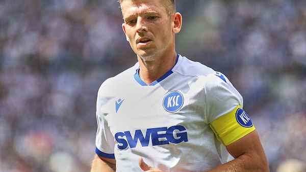 2. Bundesliga: KSC schlägt Fürth - Schalke erreicht Tabellenspitze
