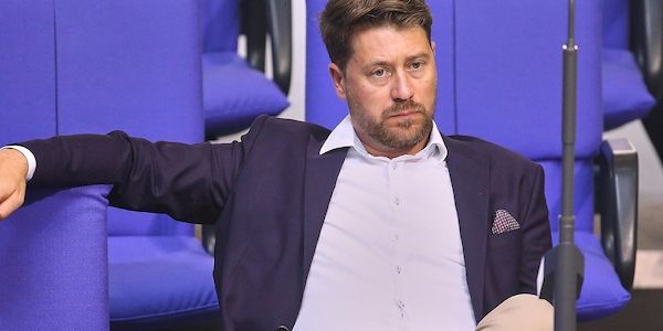 AfD Bremen wählt Minich erneut zum Vorsitzenden