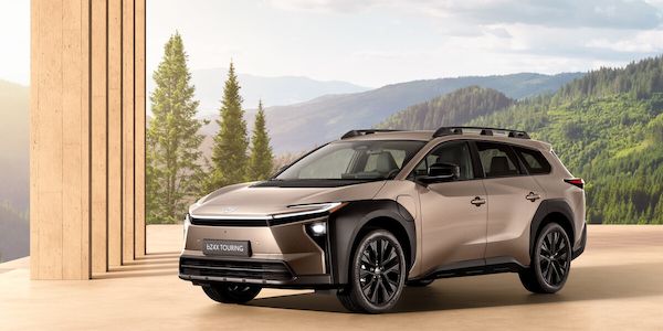 Der neue Toyota bZ4X bietet viel Platz und eine große Reichweite!