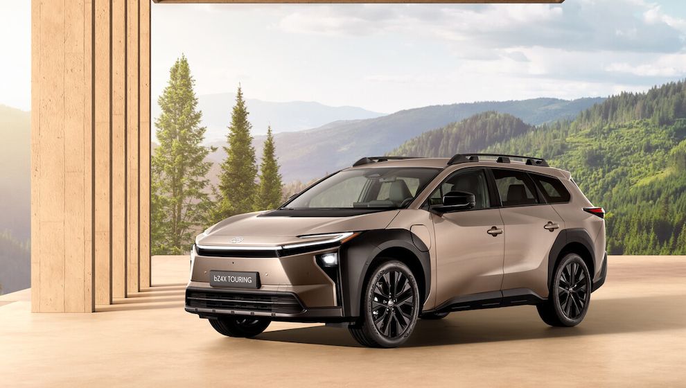 Der neue Toyota bZ4X bietet viel Platz und eine große Reichweite!
