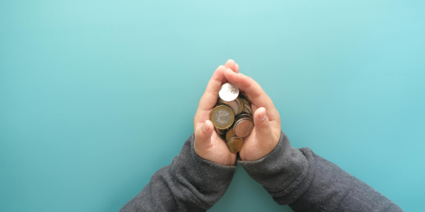 Vom Sparschwein bis zum ETF: Geldanlagen für Kids