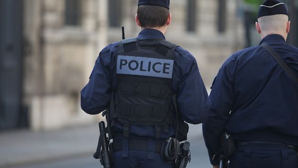 Nach spektakulären Diebstahl: Fünf weitere Festnahmen wegen Louvre-Raubüberfall