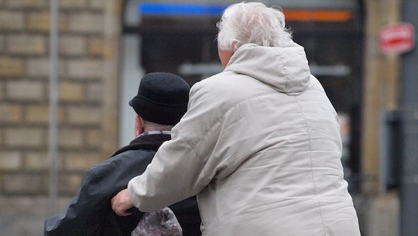 Sterblichkeit von Männern in allen Altersgruppen höher