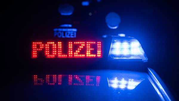 Fünf Täter versuchen Juwelier in Berlin-Mitte zu überfallen