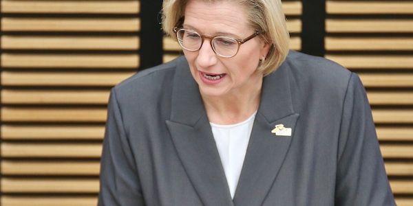 Rehlinger verteidigt geplante Bürgergeld-Reform