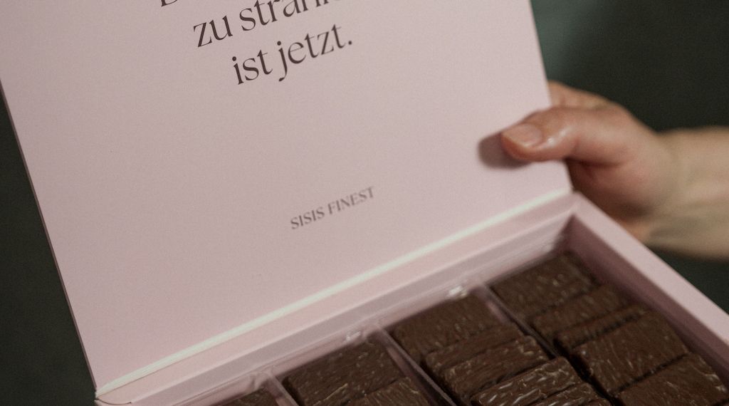 Schön wie Sisi: Schoko-Facial mit „Sisis Finest“ Kollagenschokolade