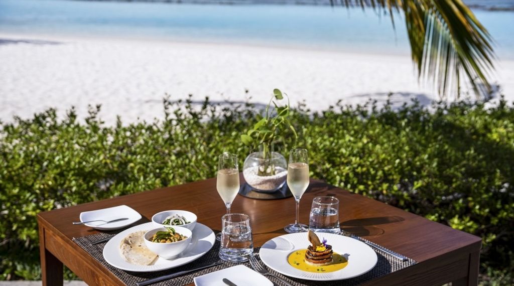 Im Traumresort Nova Maldives startet 2025 vegan und gesund