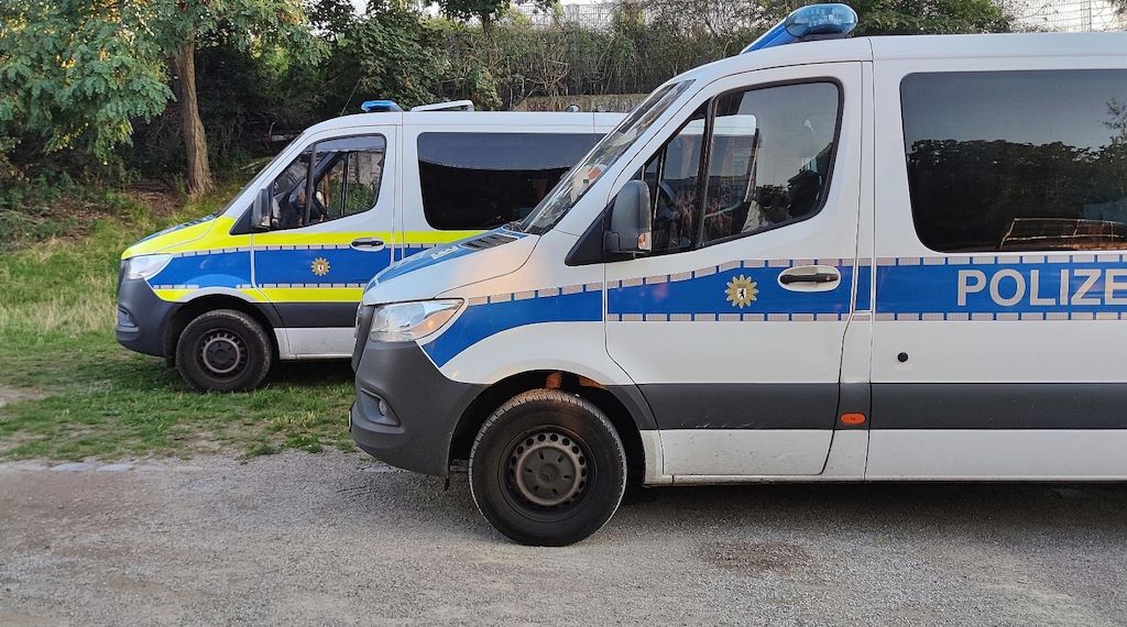 Demonstration in Bremen mit polizeifeindlichen Parolen