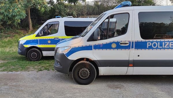 Demonstration in Bremen mit polizeifeindlichen Parolen