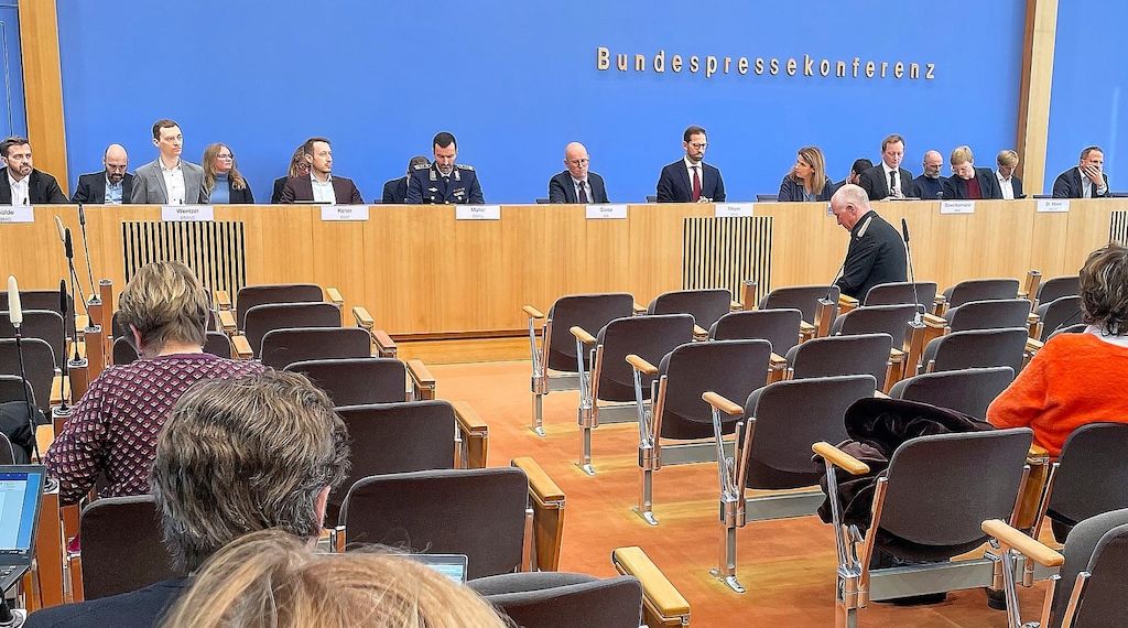 Bundesregierung startet PR-Kampagne "Das kann Deutschland"