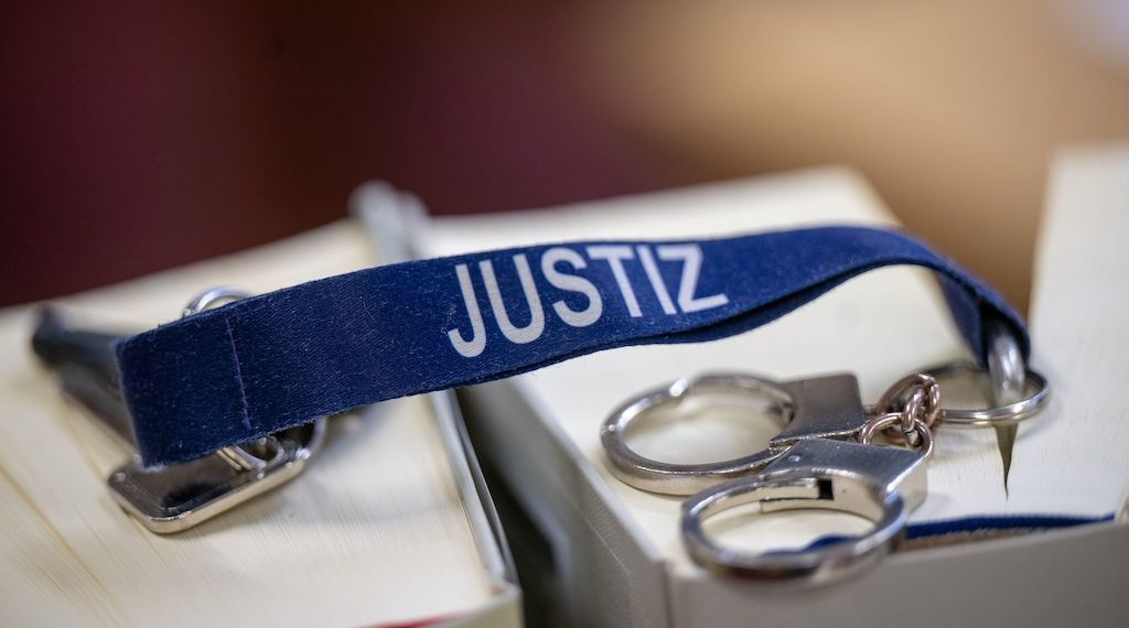 Betrug mit gefälschter Fotokunst: Vier Männer in Berlin verurteilt