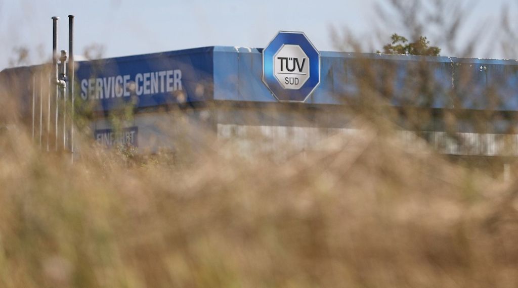 Verdi weitet Warnstreiks bei großen TÜVs aus