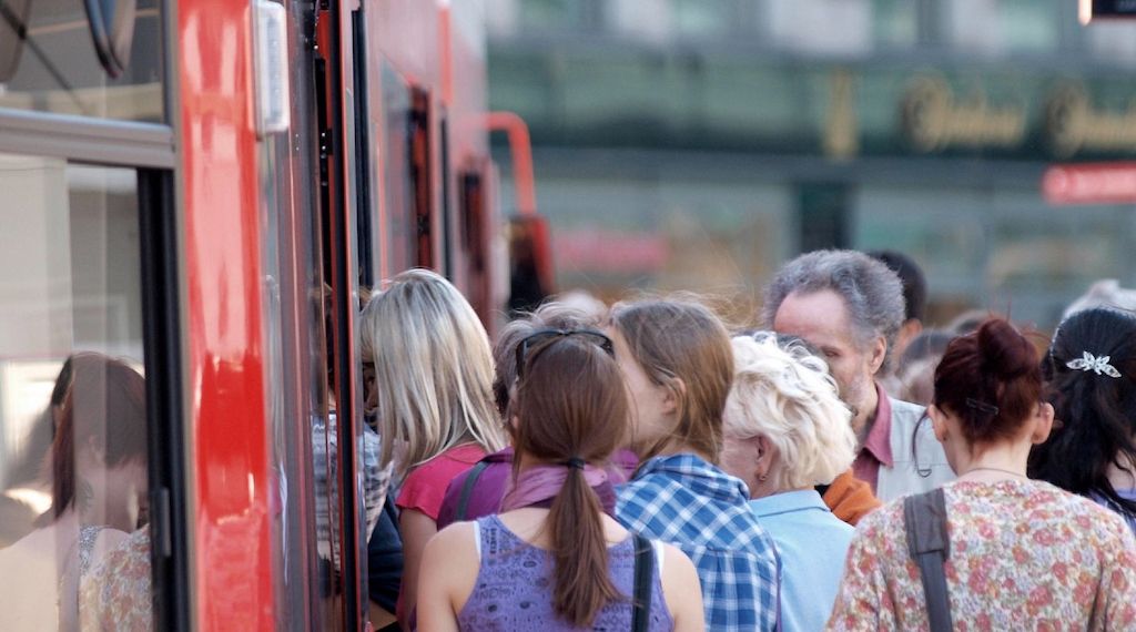 Umfrage: Mehrheit nutzt Mobilitätsapps