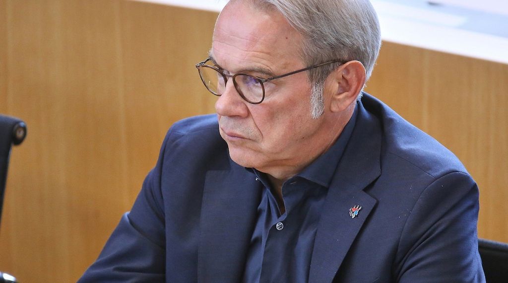 Thüringens Innenminister erneuert Vorwürfe gegen AfD