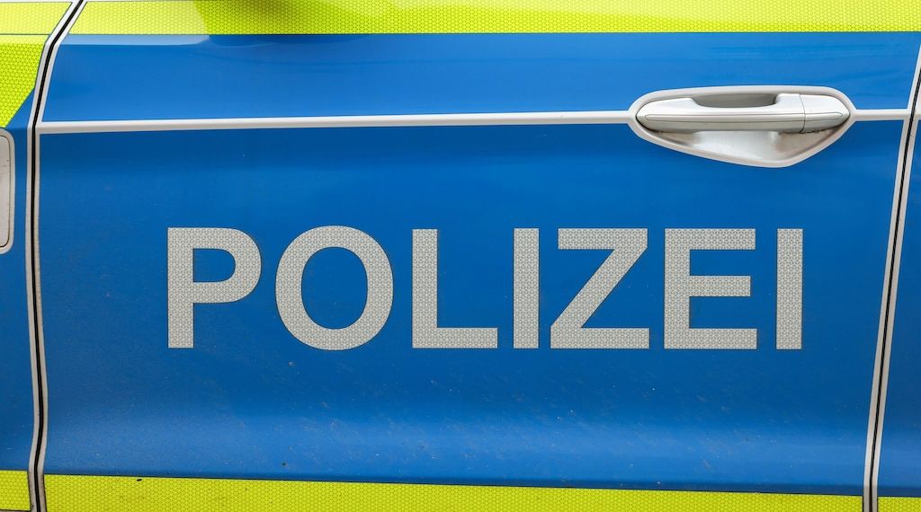 Bei Berlin-Demo: Polizist soll Frau ins Gesicht geschlagen haben
